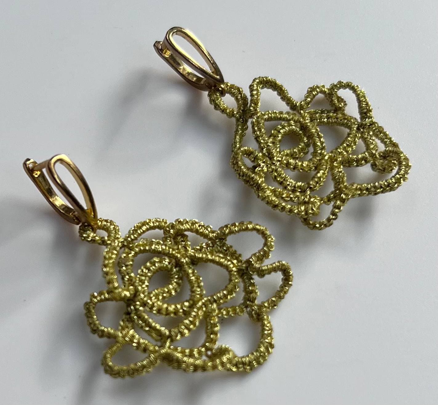 Серьги фриволите Золотая Роза