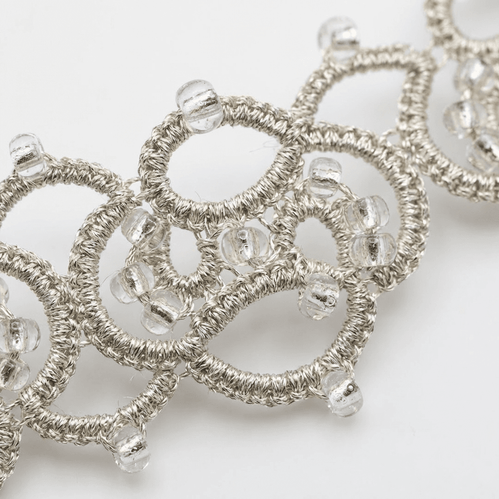 Кружевное колье в технике фриволите с бисером - Product shots